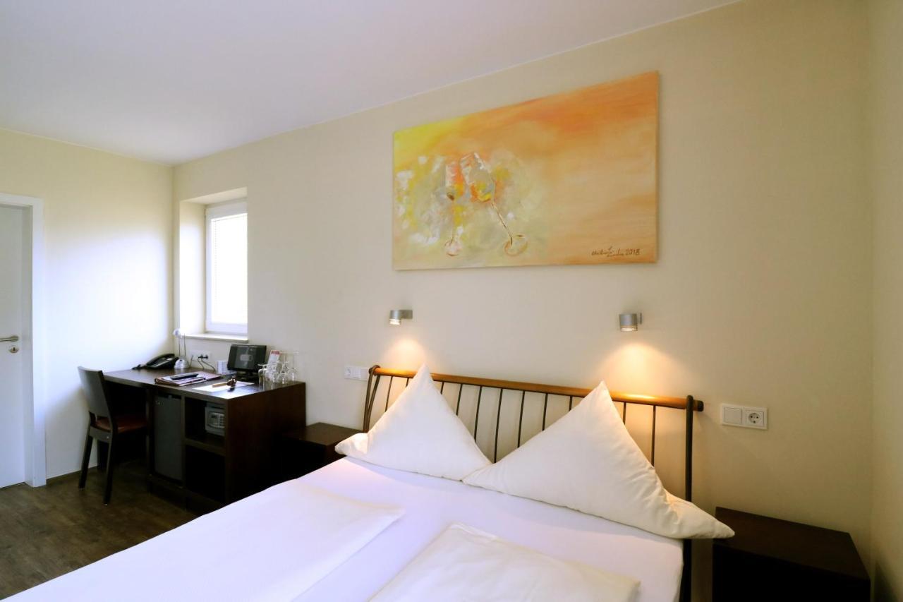 Christiana'S Wein & Art Hotel Bernkastel-Kues Exterior photo